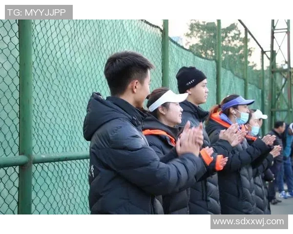 重庆网球队与广州网球队赛后复盘团队协作的精彩瞬间与经验分享